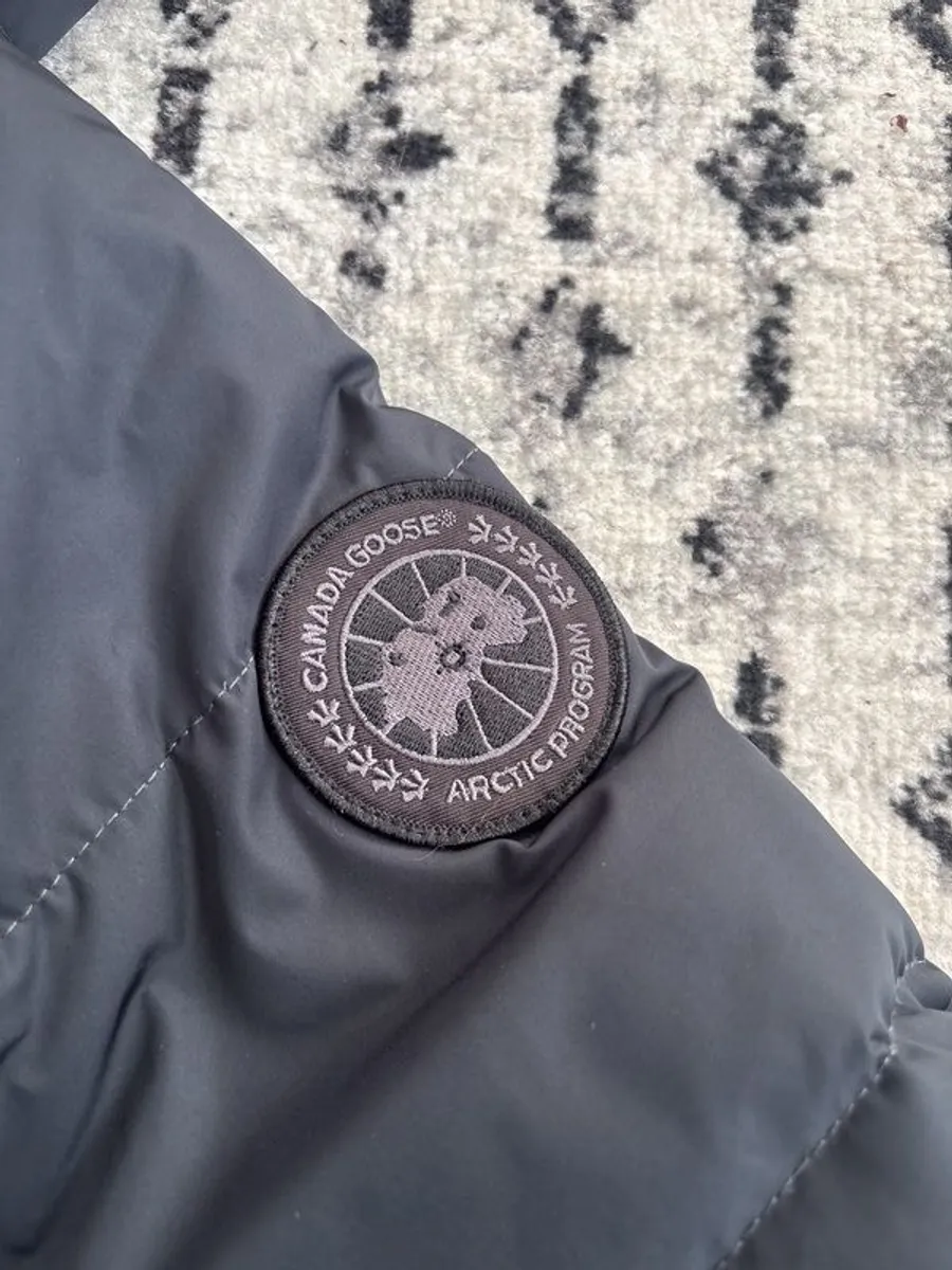 canada goose jacket - Image 2