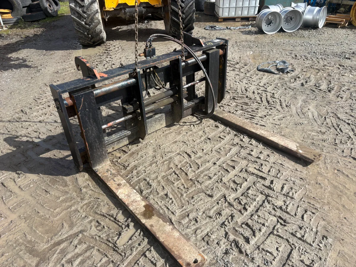 Jcb forks - Image 1