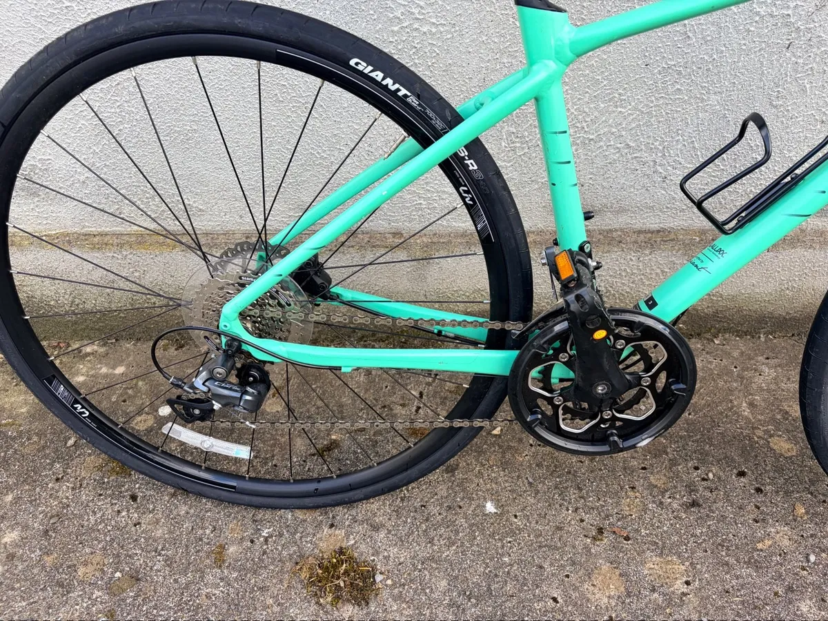 Women’s Giant Liv bike for sale - Image 4