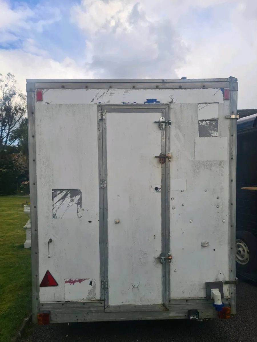 Coffee catering trailer - Image 4