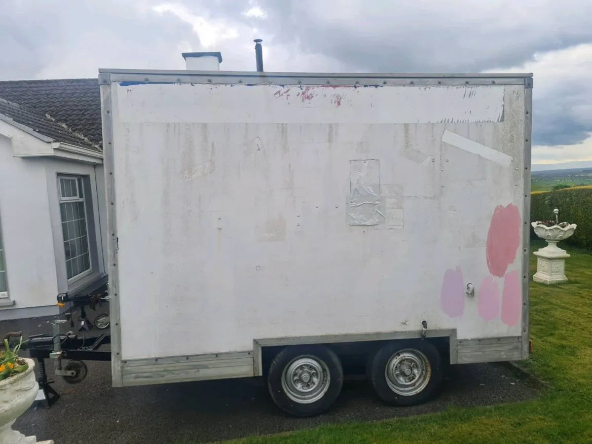 Coffee catering trailer - Image 3