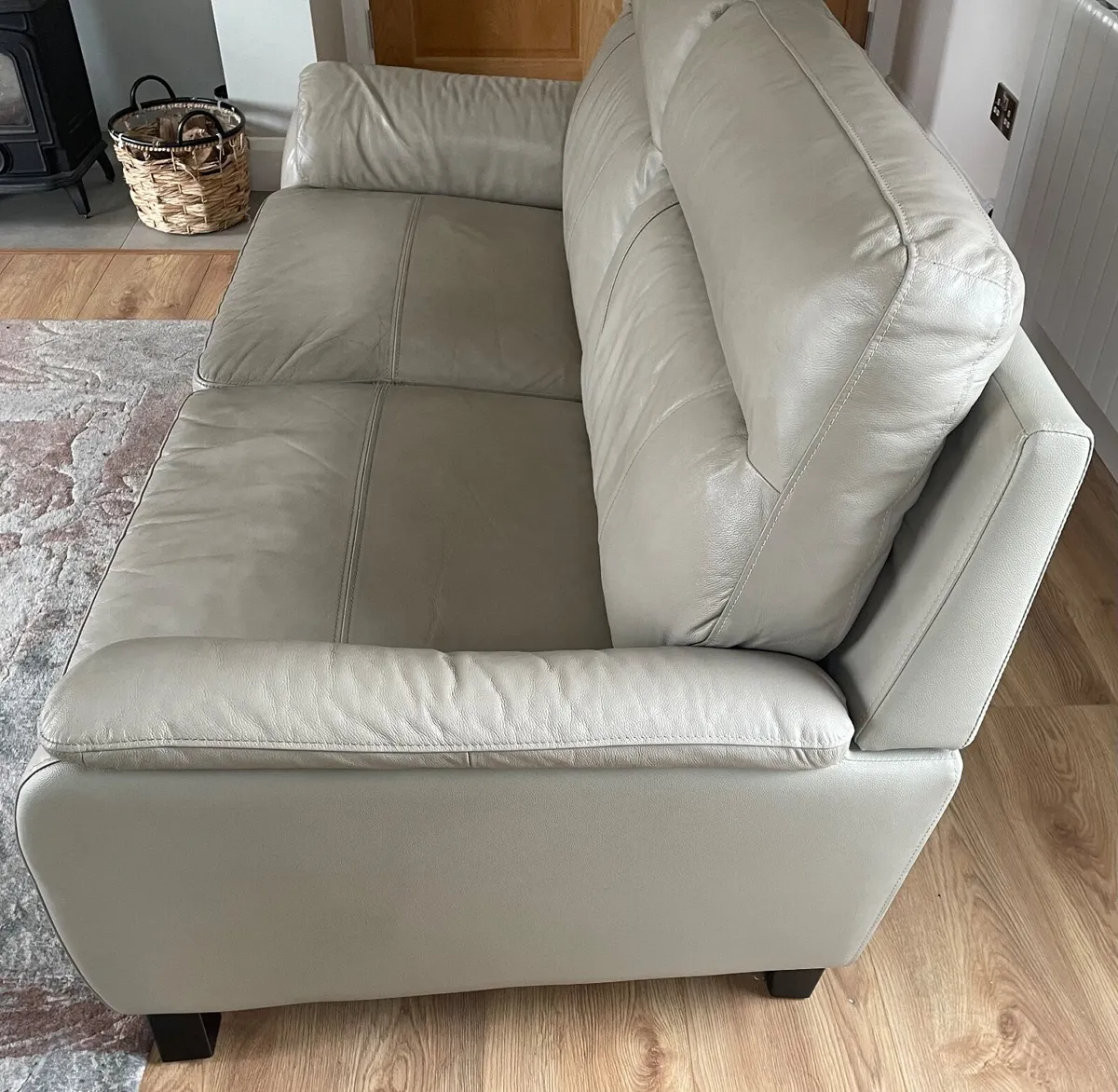 Two Seater Cream Leather Couch - Image 3