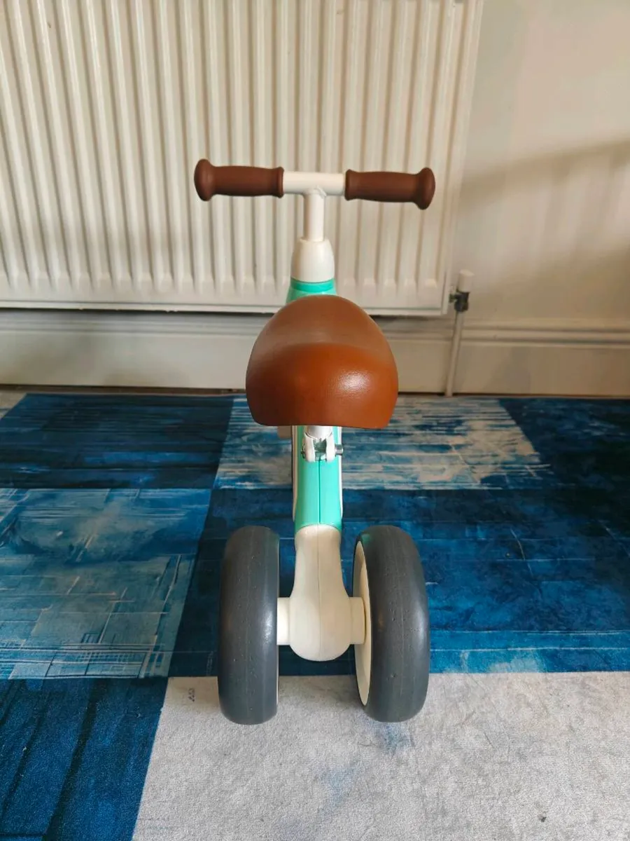 Q Play Balance Bike - Image 4