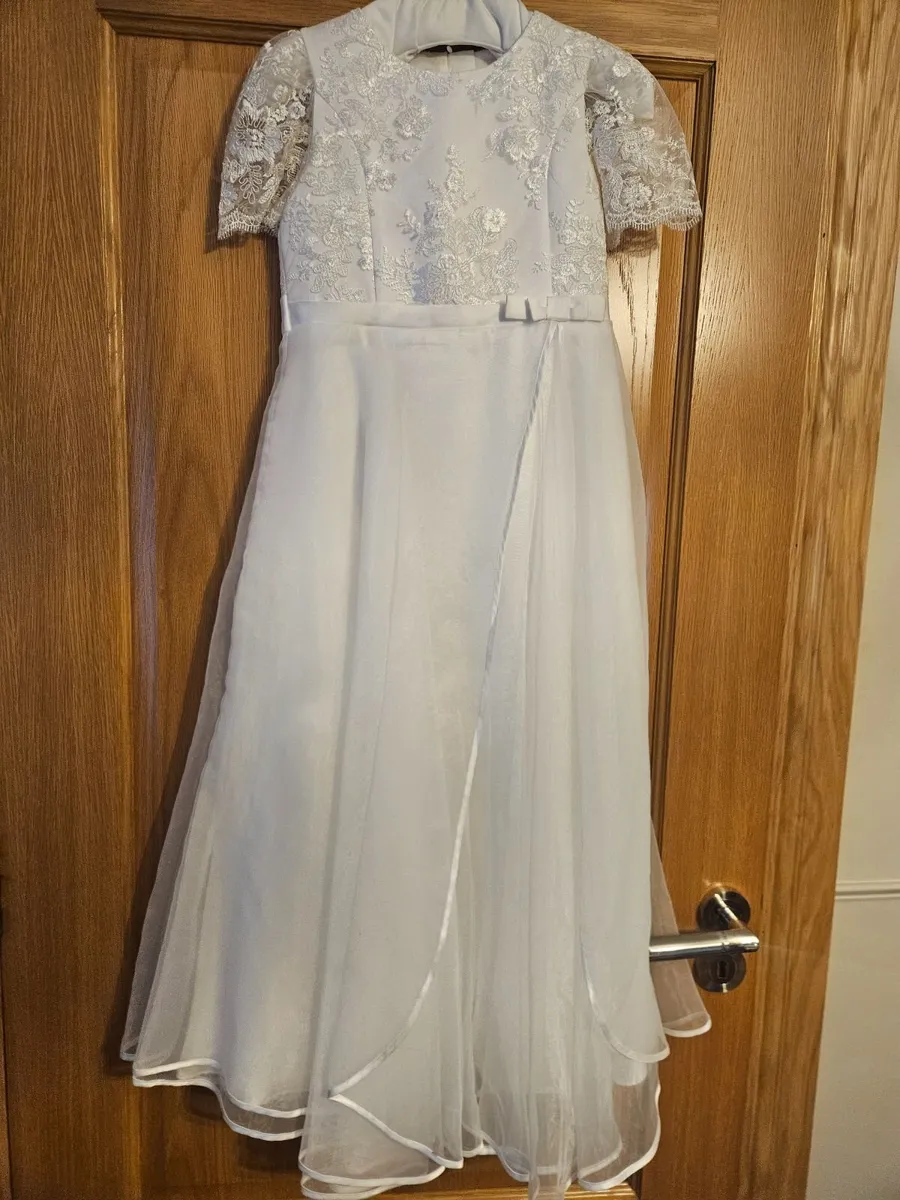 Communion dress - Image 2