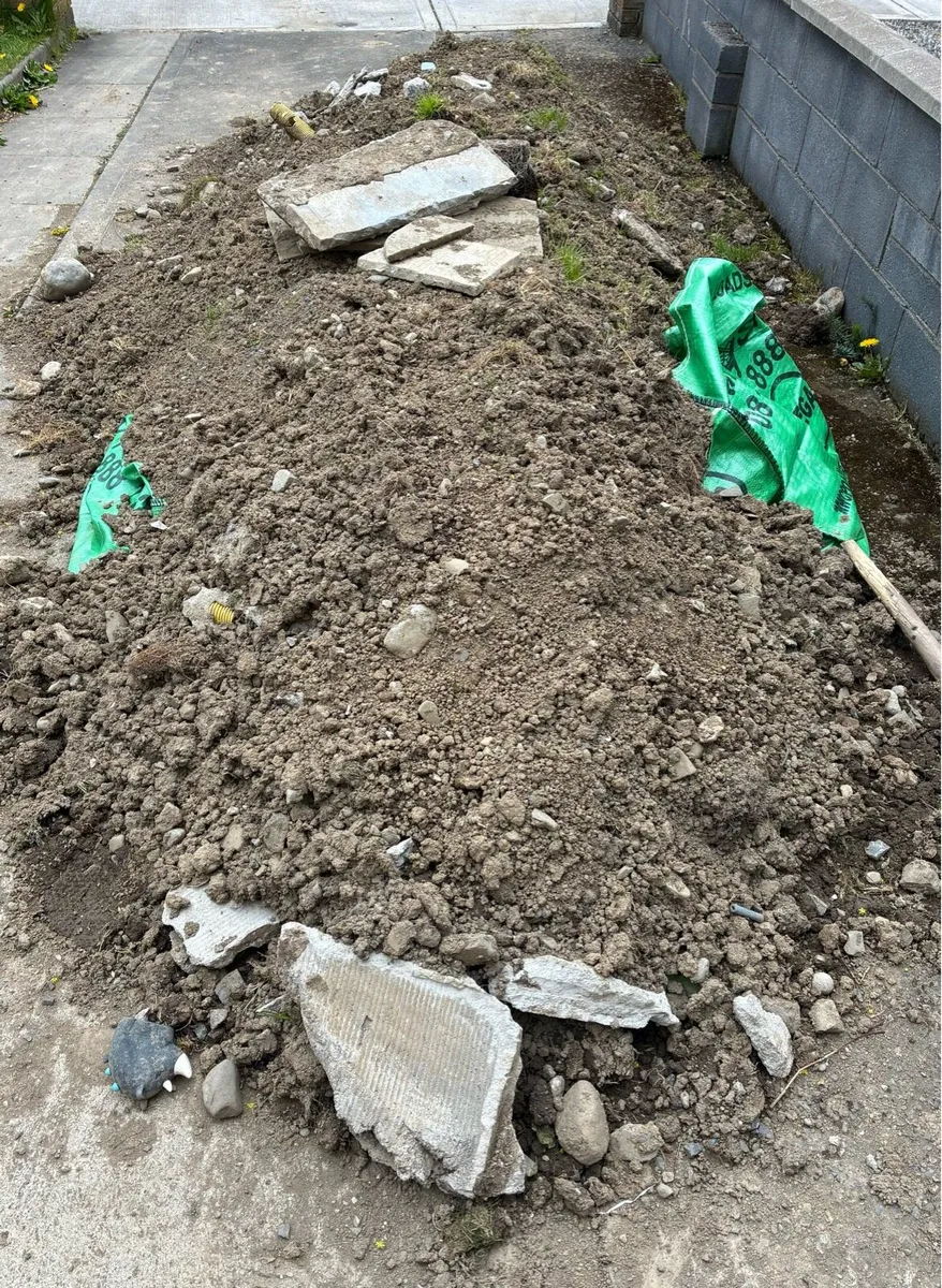 FREE top soil - Image 1