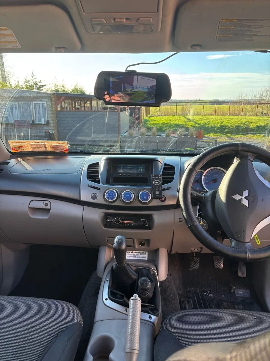 Mitsubishi L200 - Image 2