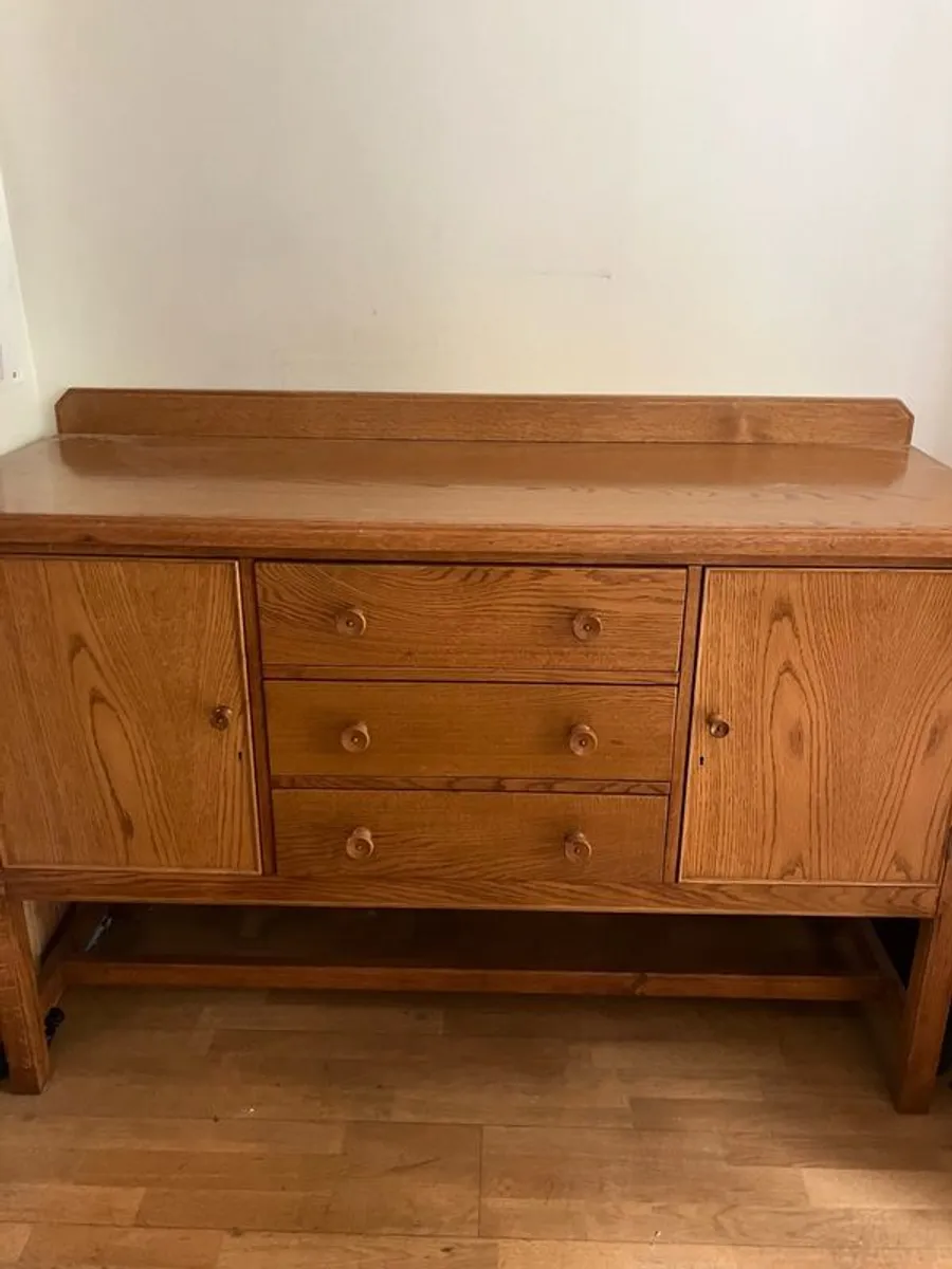 Oak sideboard - Image 1