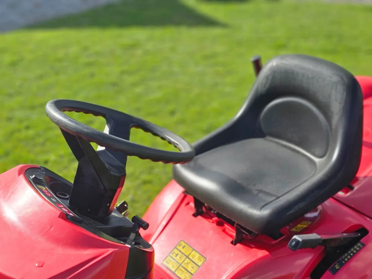 Ride on lawn mower - Massey Ferguson 3316HE - Image 2