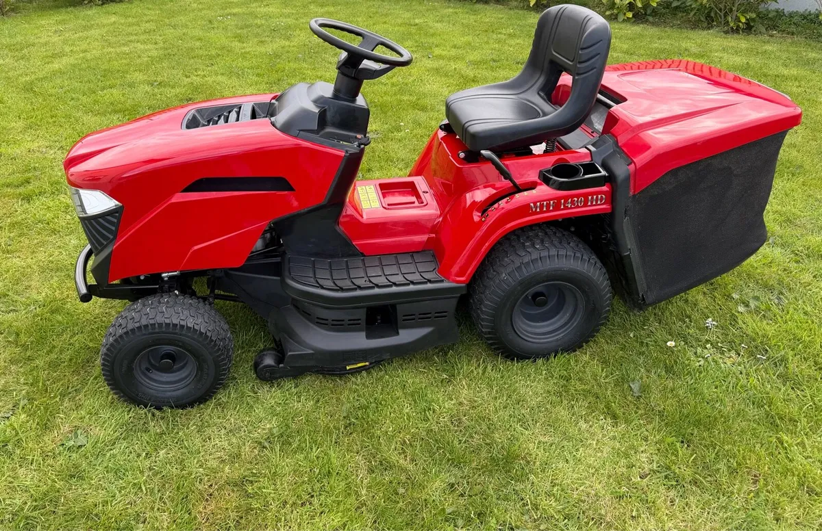 Nearly New Mountfield ride on mower - Image 1
