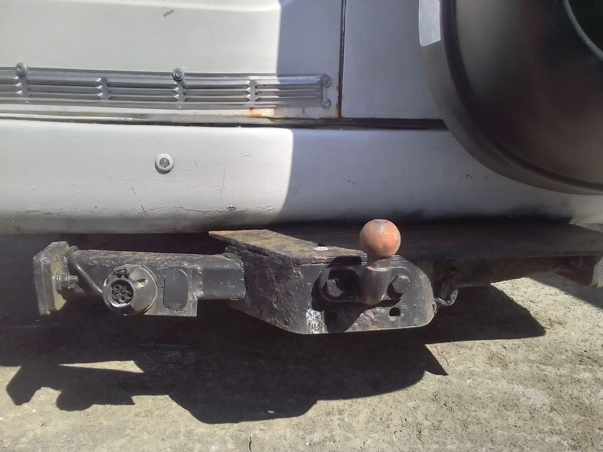 SPRINTER TOWBAR - Image 1