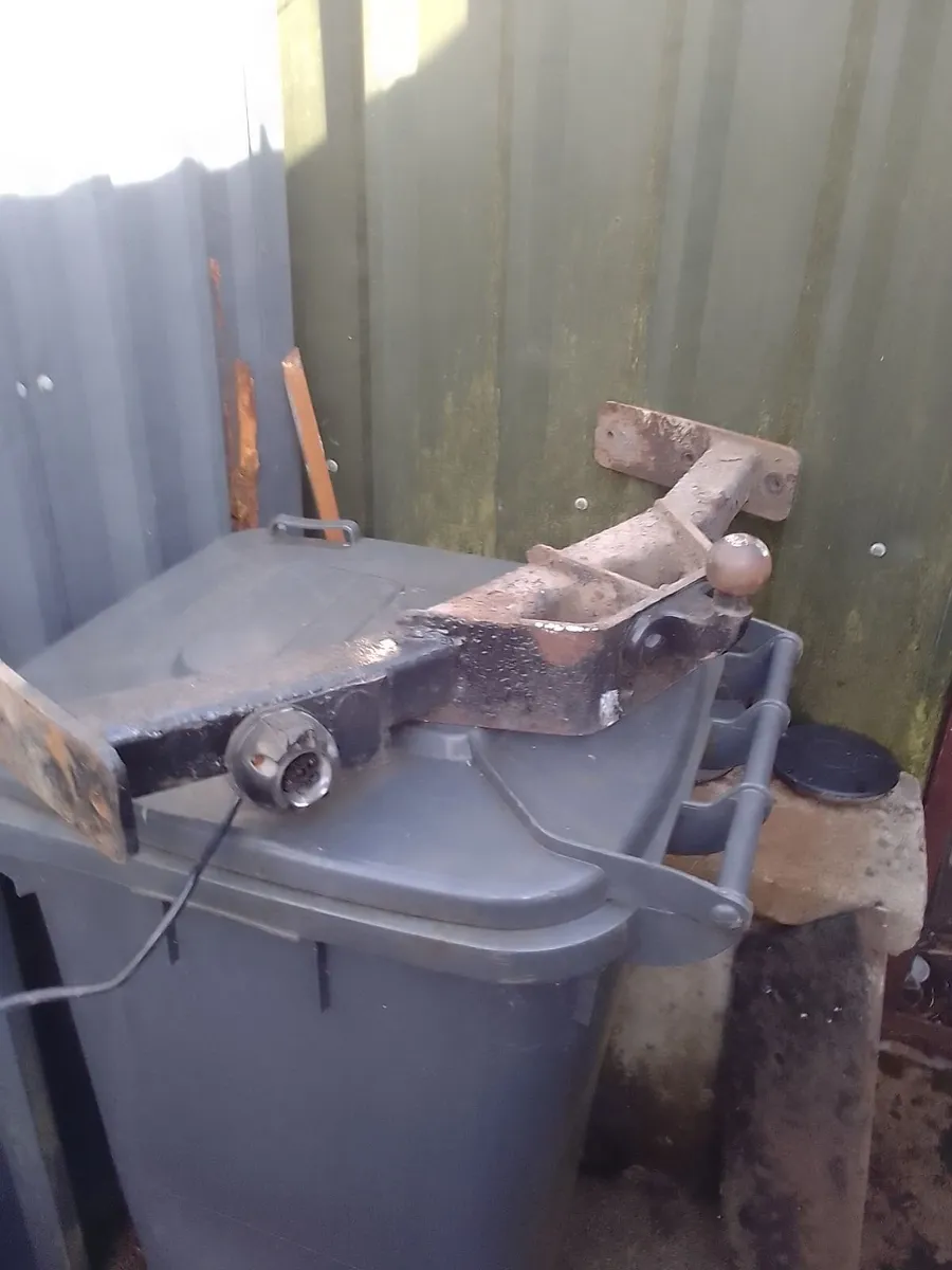 SPRINTER TOWBAR - Image 2