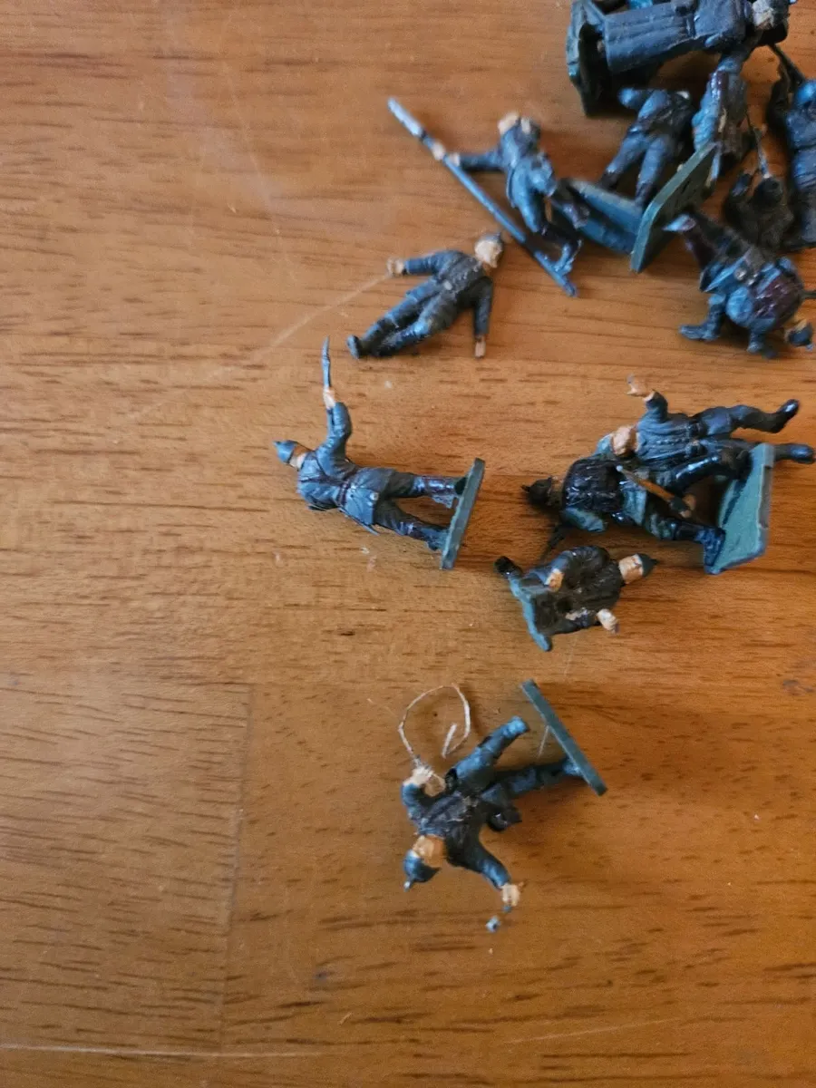 Airfix OO Gauge German WW1 Painted Soldiers - Image 4