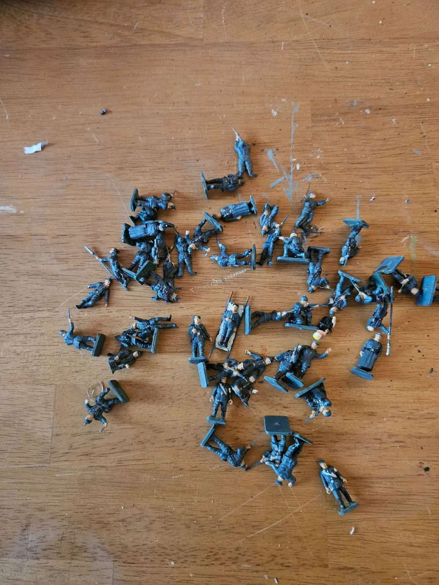 Airfix OO Gauge German WW1 Painted Soldiers - Image 1