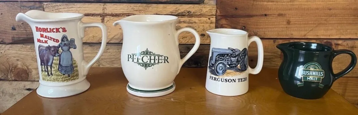 4 collectible water jugs - Image 2