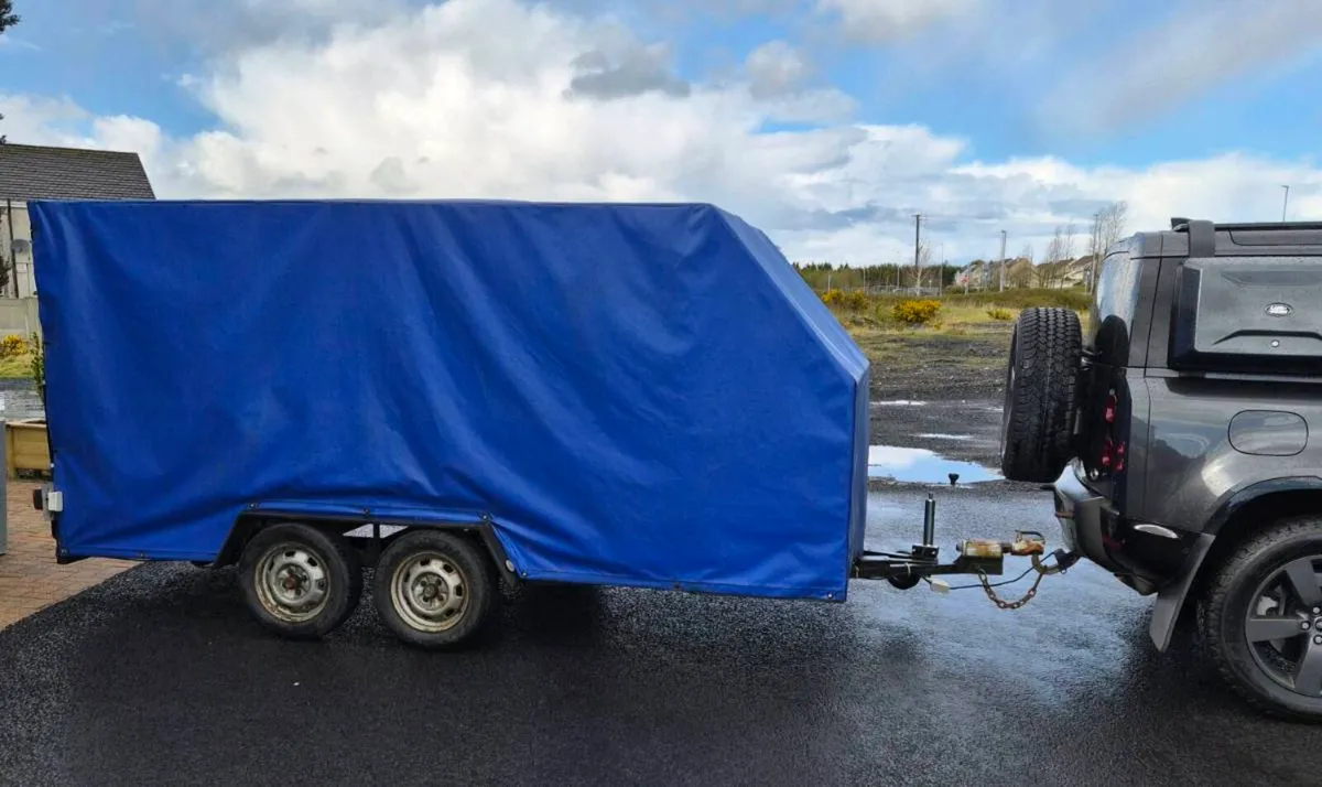 Car transporter fully covered - Image 3
