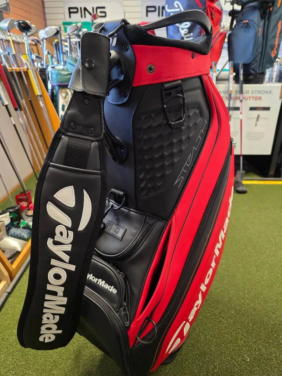 Taylormade Stealth Tour Bag - Image 3
