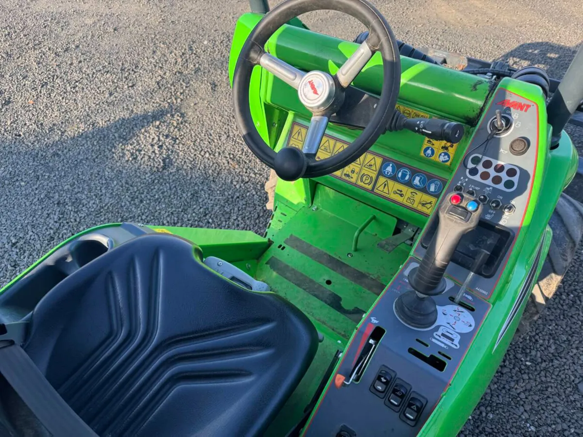 2024 Avant 640i Loader - Image 4