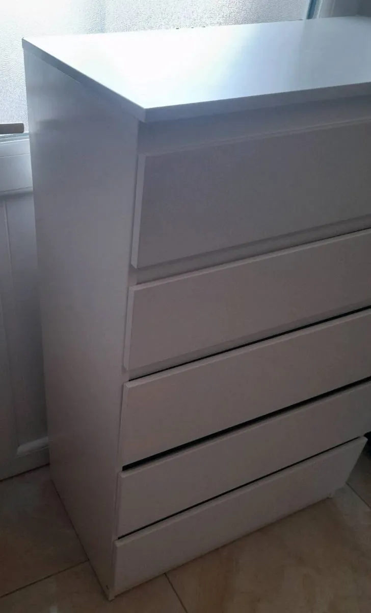 Chests of drawers - Image 2