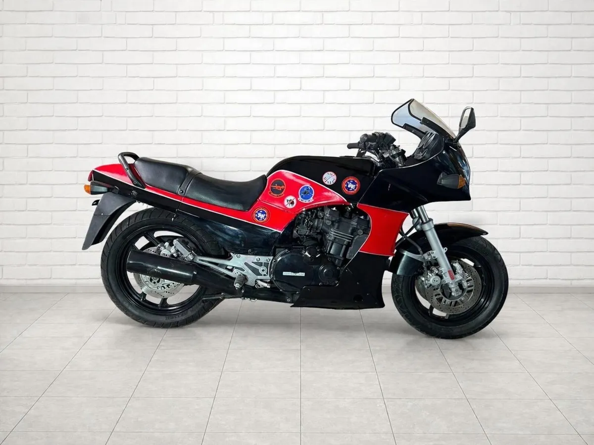 Kawasaki Gpz900r top gun replica