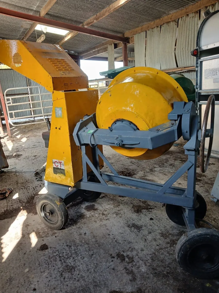 Benford Diesel Cement Mixer - Image 2