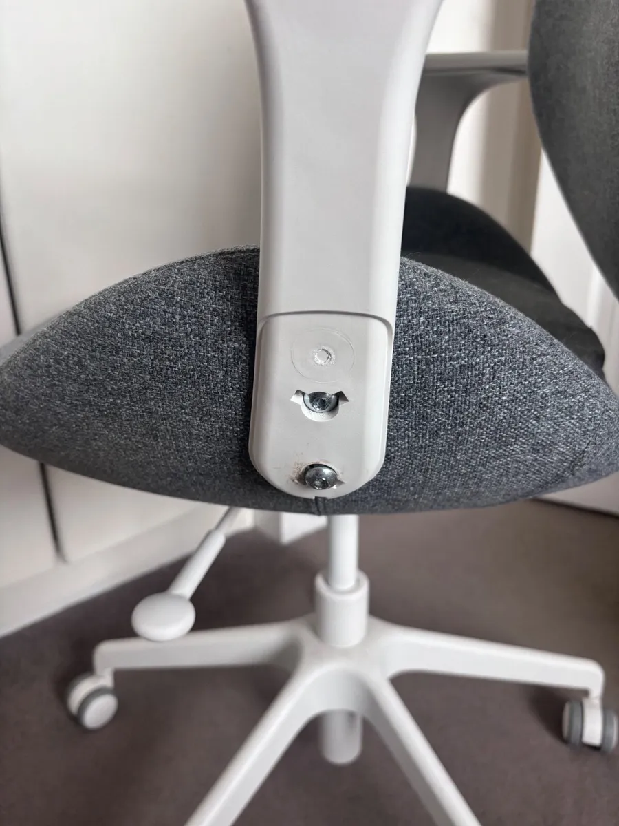 IKEA Hattefjäll Desk Chair - Image 2