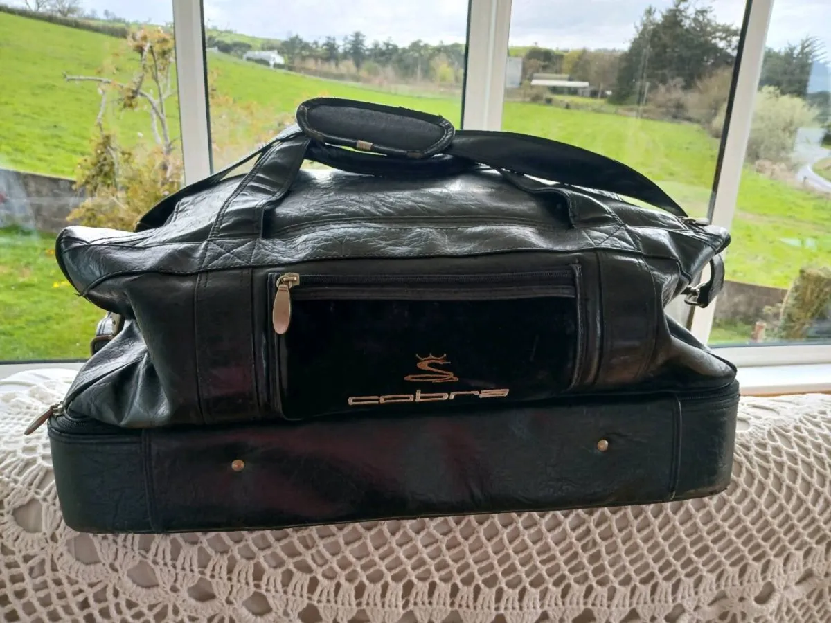 Golf bag in soft black leather. - Image 2