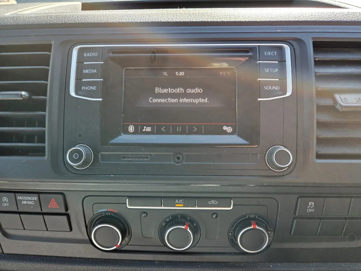 Volkswagen Transporter T6 PVL 3000KG TDI 102HP MAN - Image 4