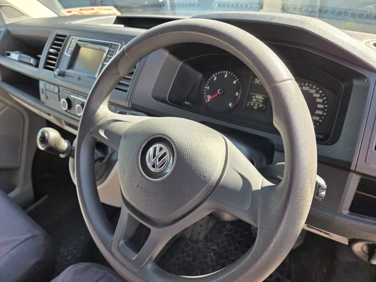 Volkswagen Transporter T6 PVL 3000KG TDI 102HP MAN - Image 2