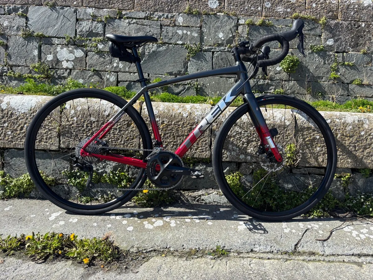 Trek Domane AL 5 Gen 3 - Image 1