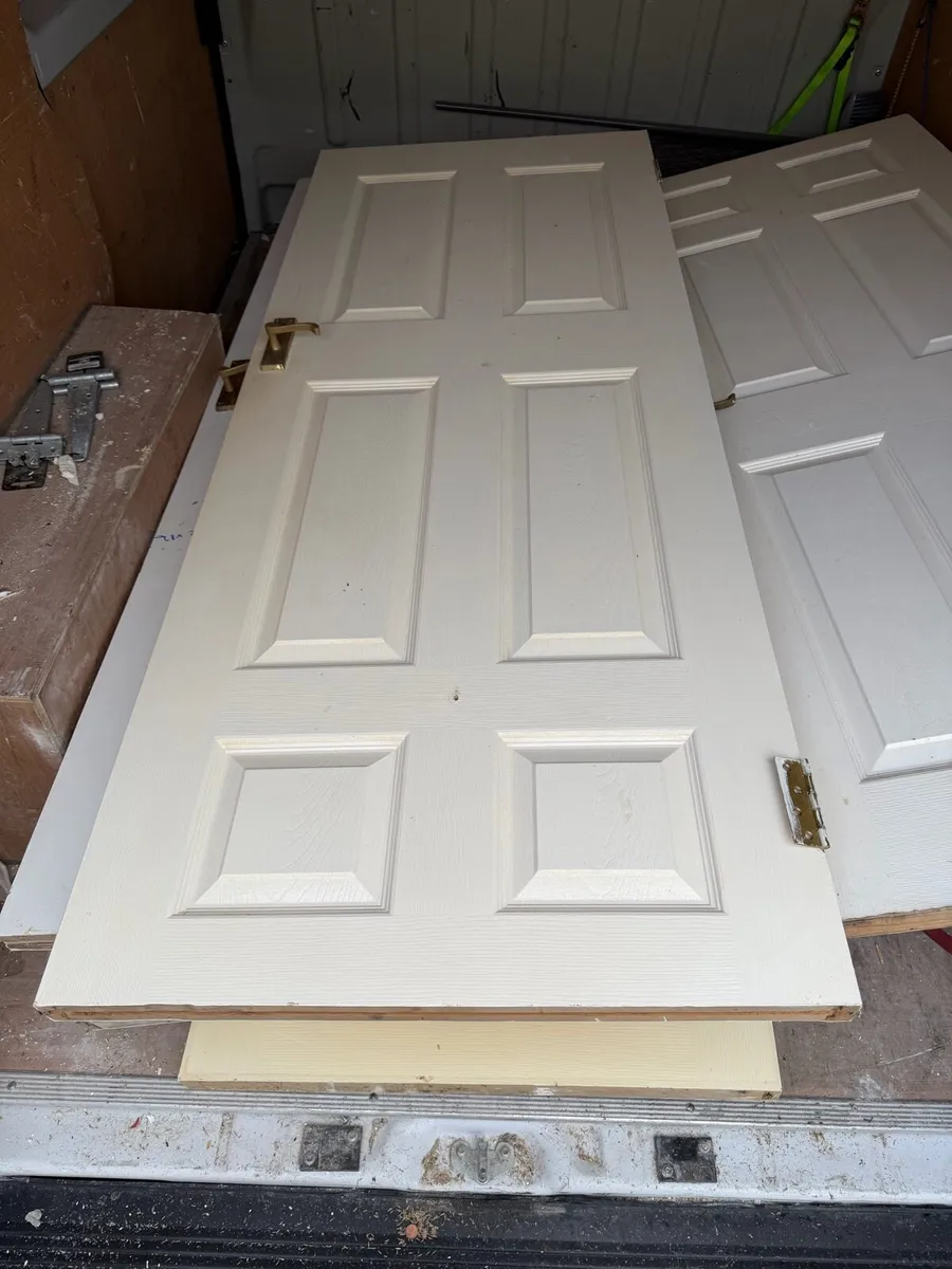FREE 7 X 30 inch internal doors - Image 1