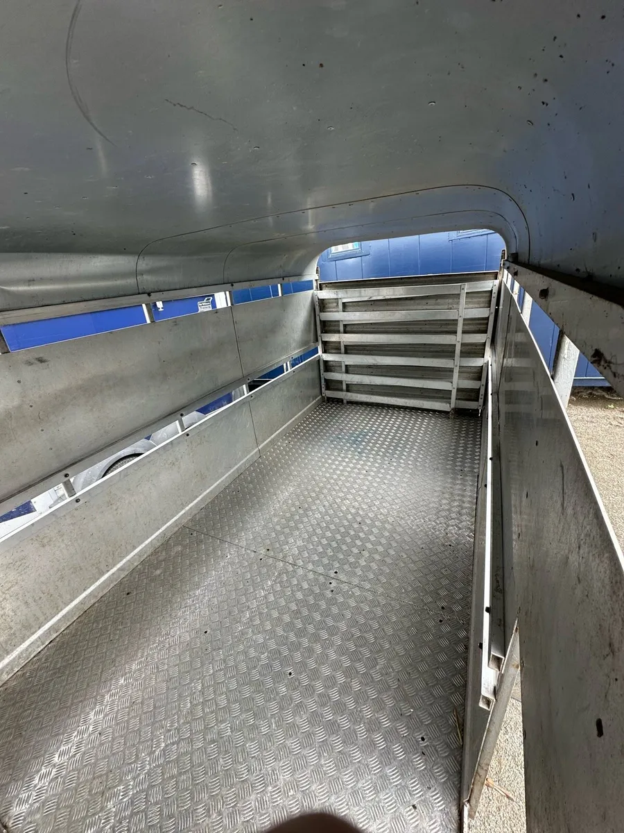 Cattle trailer - Image 4