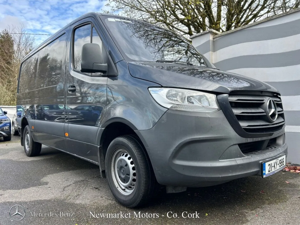 Mercedes-Benz Sprinter 170BHP AUTOMATIC MEDIUM WHE - Image 4
