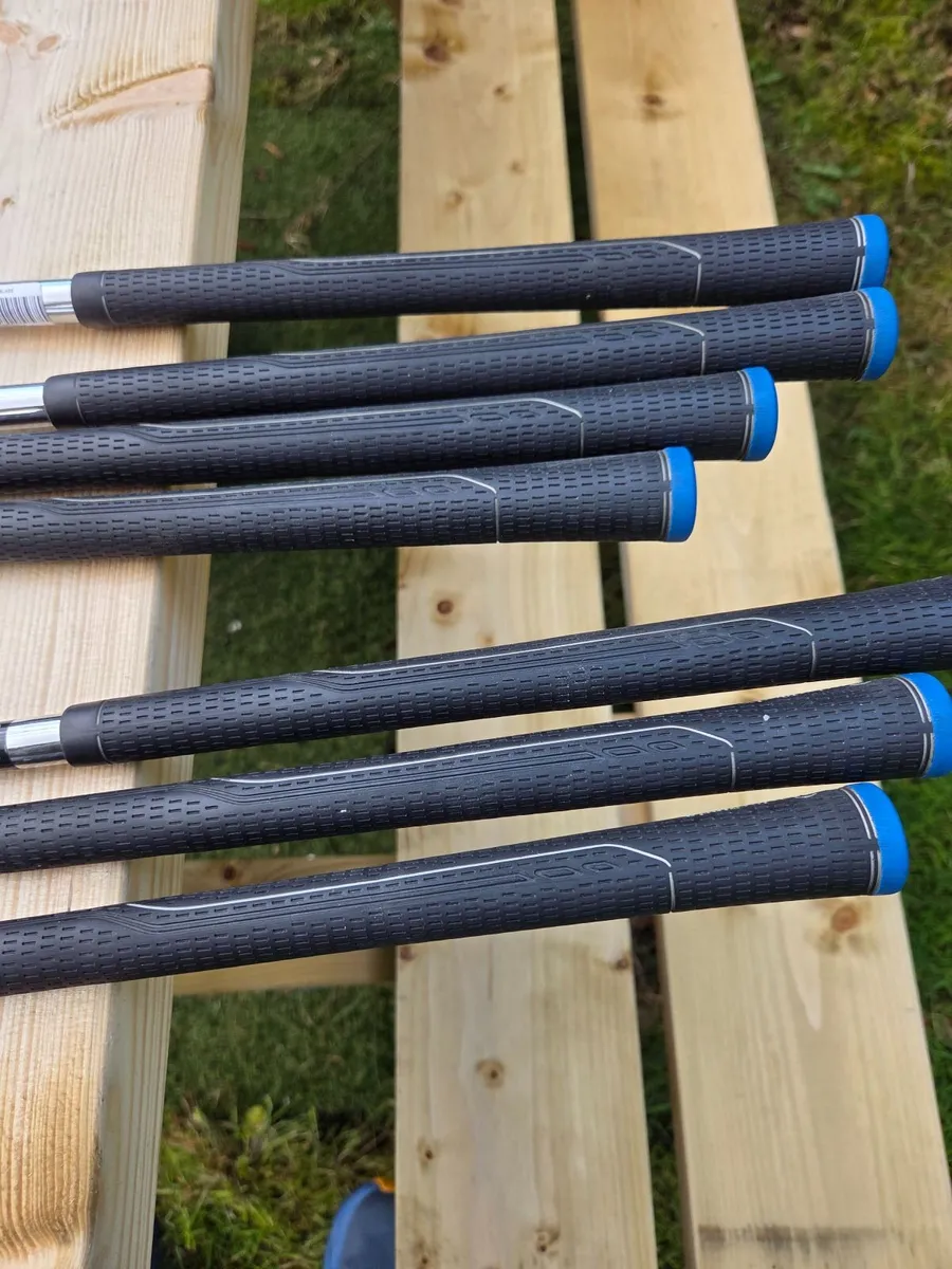 Taylormade speedblade irons - Image 3