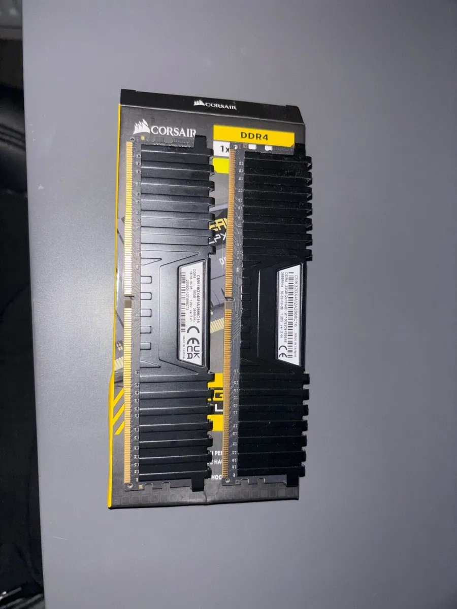 Corsair vengeance ddr4 ram 16gb x 2 - Image 2