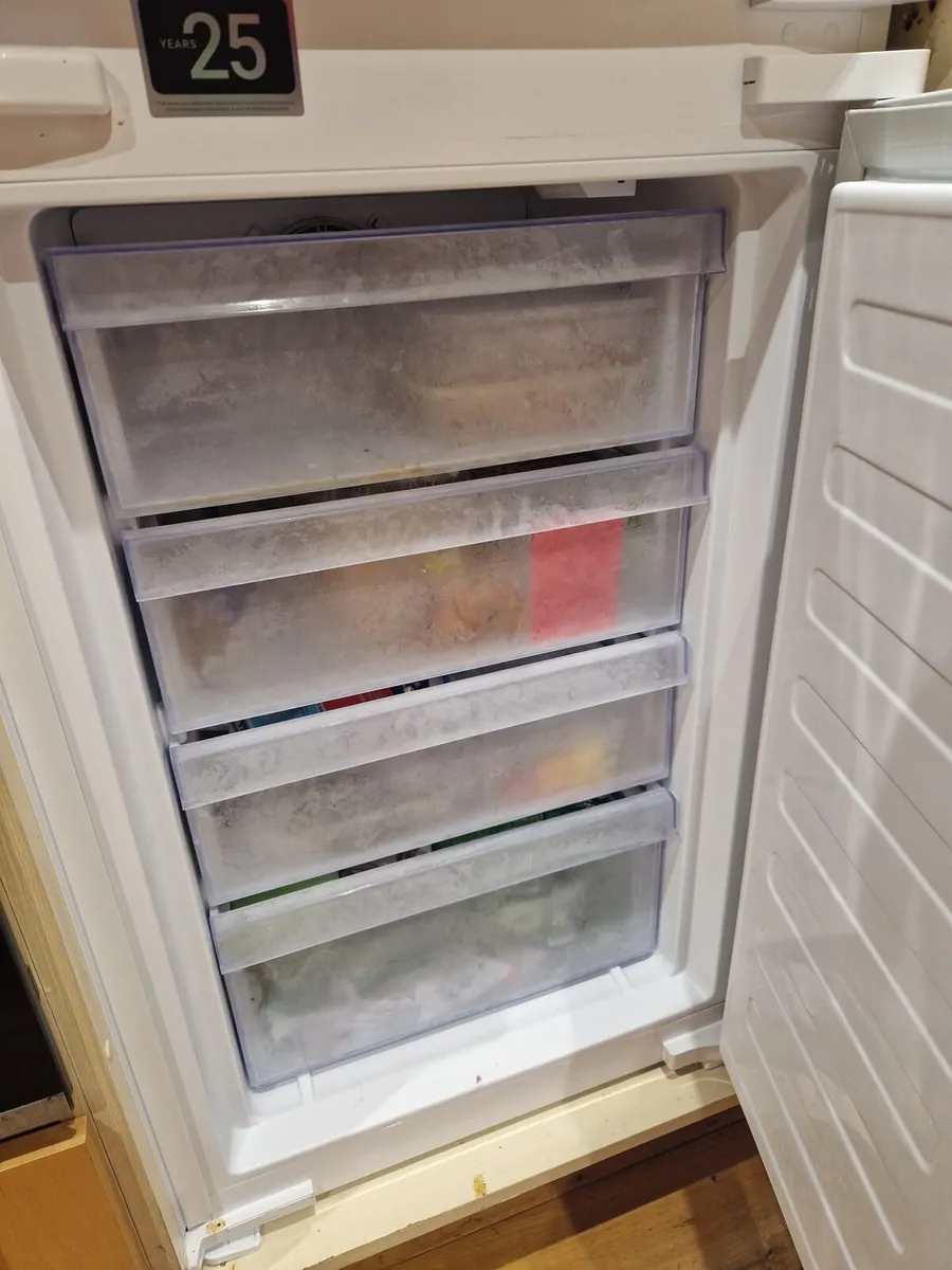 Integrated Fridge Freezer - Image 2