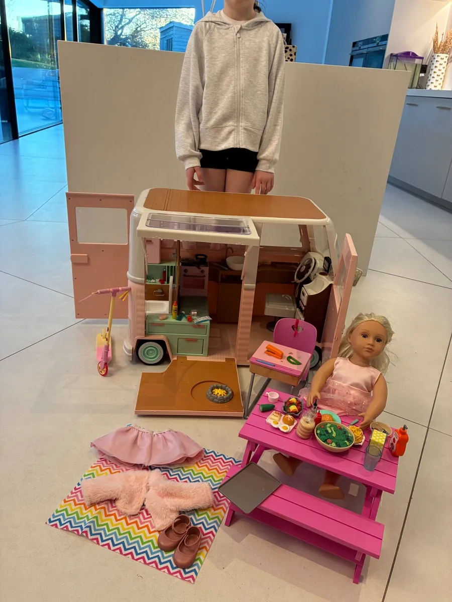 My generation doll Campervan Set - Image 1