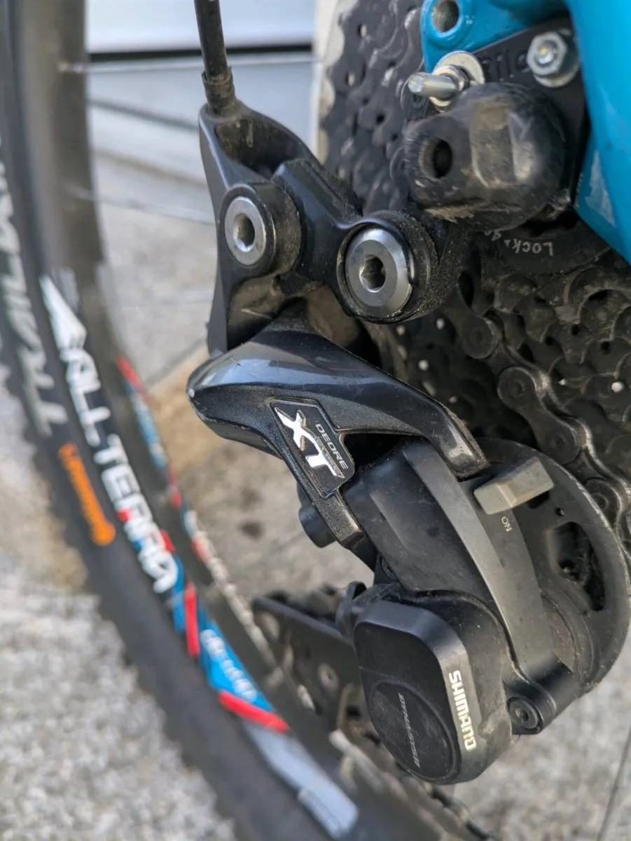 GT mountain bike - Image 3