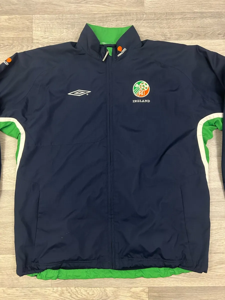 Vintage 2002 Umbro Pro Training Ireland Jacket L - Image 2