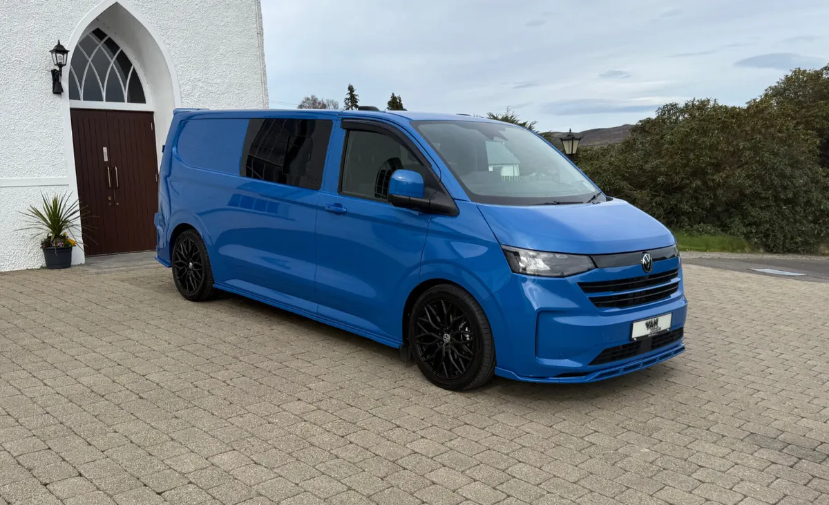 2025 Volkswagen Transporter Auto DSG 150bhp Crew - Image 1