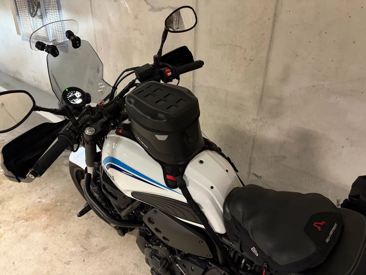 2023 Yamaha XSR700 - Image 4