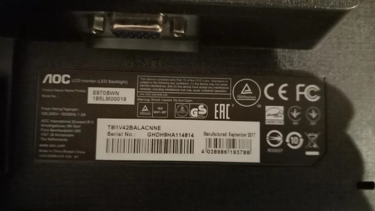 2 x AOC LED 18" Monitors - Image 2