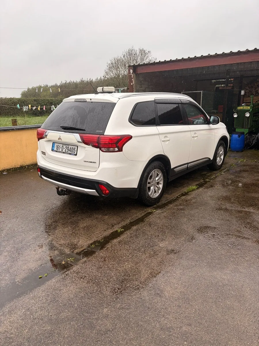Mitsubishi Outlander - Image 3