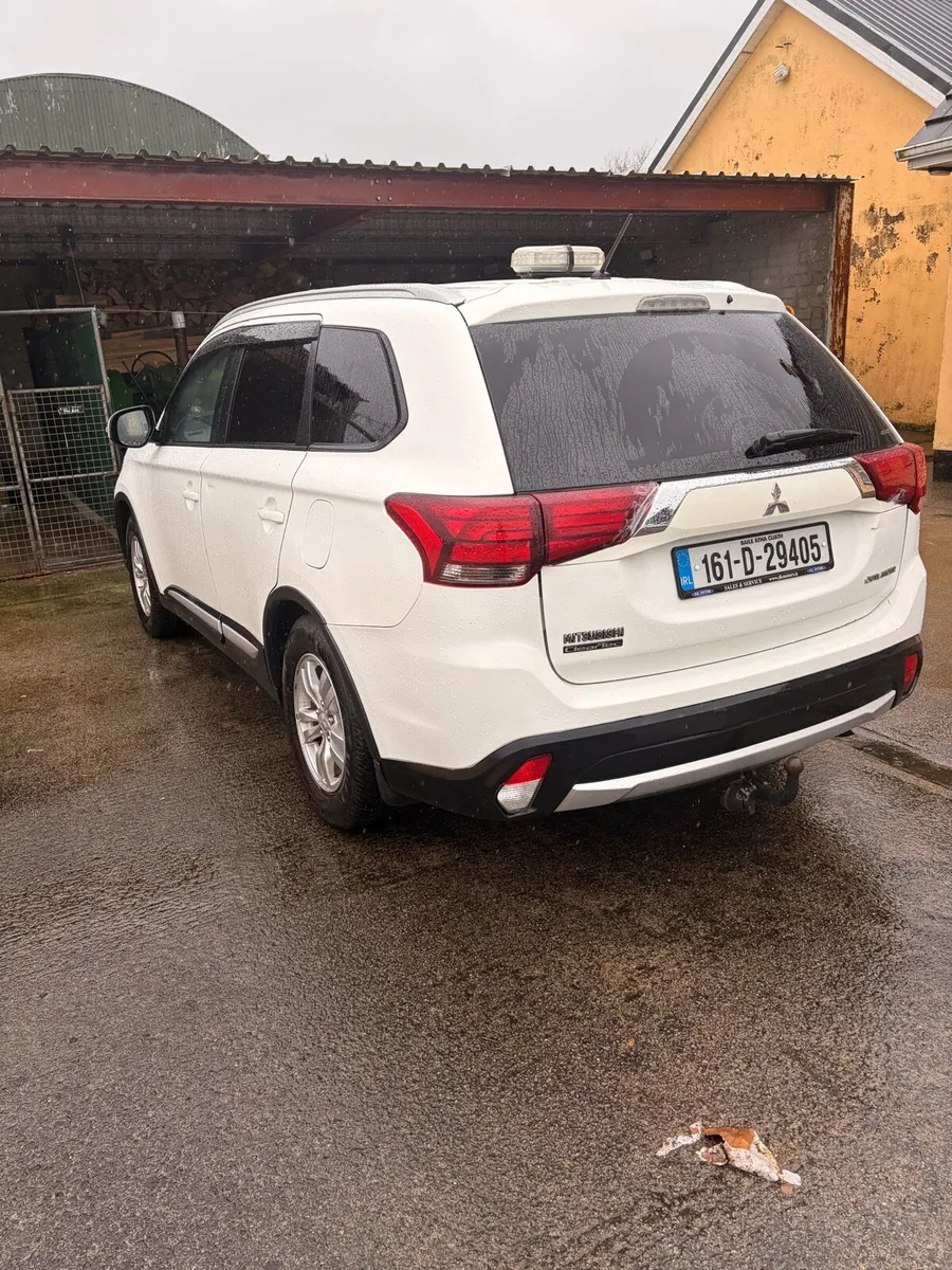 Mitsubishi Outlander - Image 4