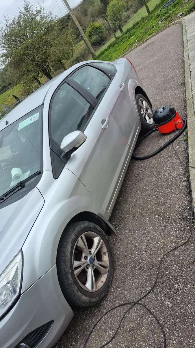 Ford Focus 2009 For Repair - Image 4