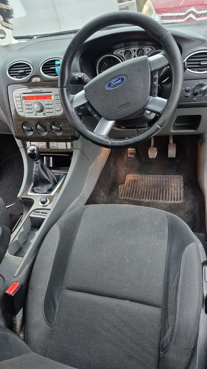 Ford Focus 2009 For Repair - Image 3