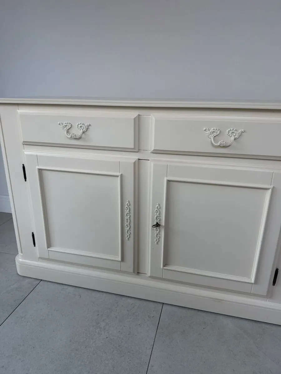 Laura Ashley unit - Image 3