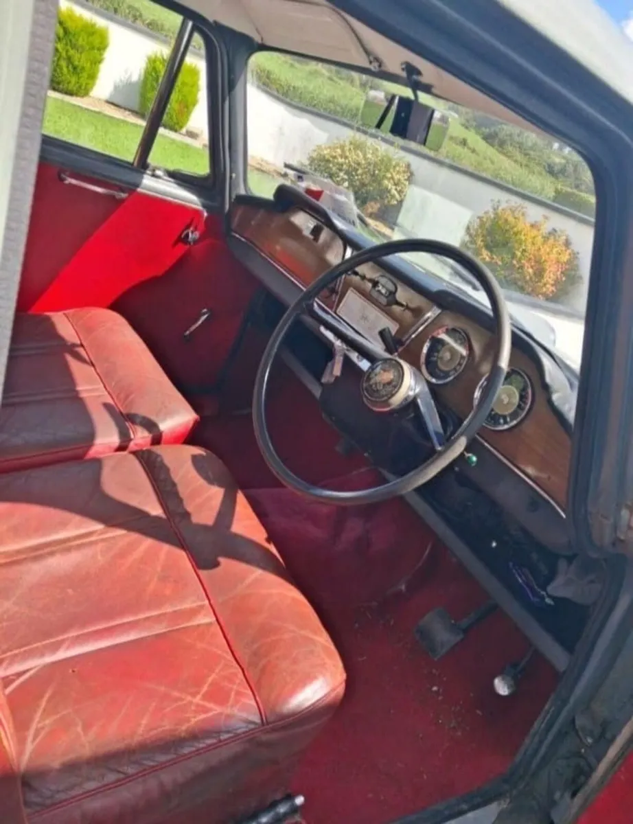 Austin Cambridge - Image 4