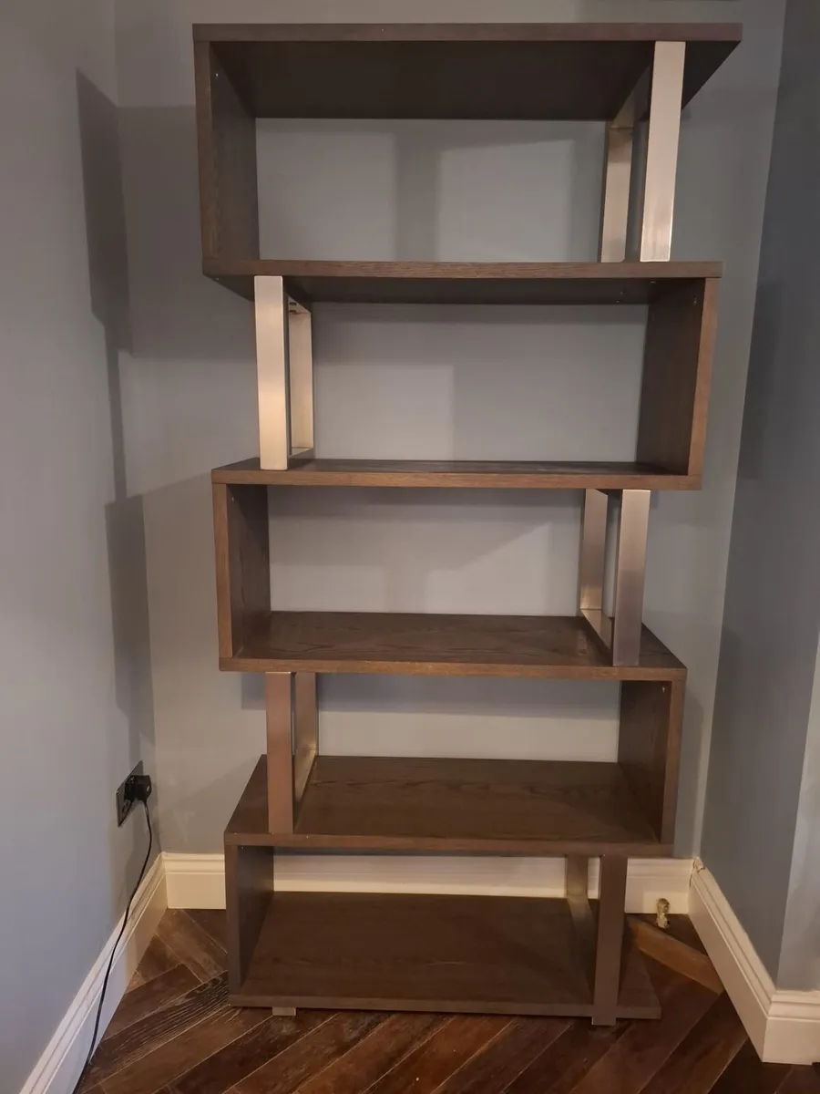 Multiuse modern display shelves - Image 1