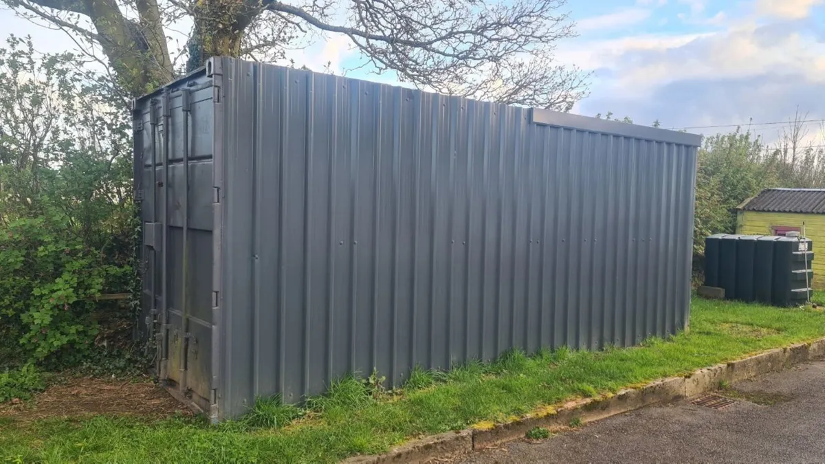 Steel storage container 6m x 2.4m — good condition - Image 1