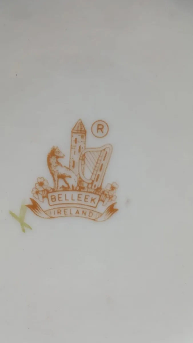 Belleek Honey Pot with Lid - Image 2